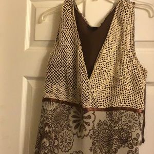 Sleeveless lined summer dress